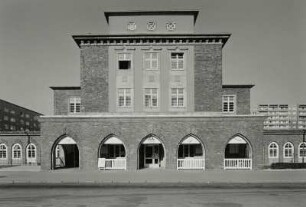 Empfangsgebäude Flughafen Chemnitz-Kappel