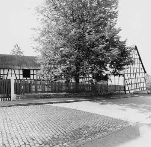 Pfarrhof; Waldems, Pfarrgasse 7, Grundstiel