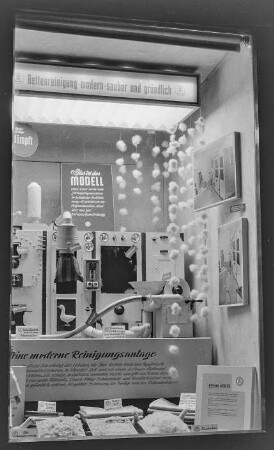 Hebers Schaufenster : Bautzen. Bettenhaus Heber, Wendische Straße 9. Schaufenster
