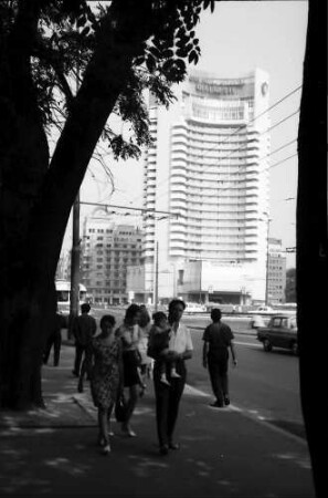 Bukarest: Hotel Intrcontinental vom Boulevard Nicolai Balcescu