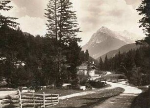 Österreich. Tirol. Tal der Gleirsch. Straße (wahrscheinlich mit Blick zum Hohen Gleirsch)