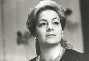 Porträt Celestina Casapietra : Porträt der Sopranistin Celestina Casapietra. Fotografie von Evelyn Richter, Leipzig 1968