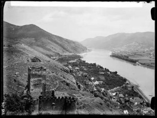 Blick von der Ruine Hinterhaus im Donautal (W)