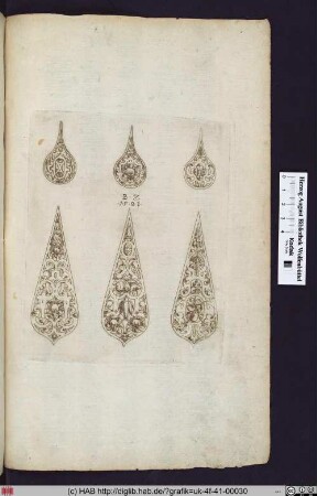 Ornamental-florale Schmuckelemente, teilweise mit Früchten