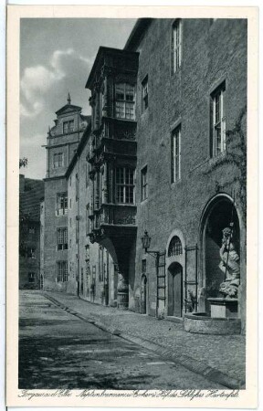 Torgau. Schloss Hartenfels, Hof mit Erker u. Neptunbrunnen