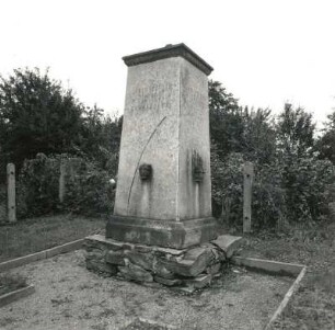 Oederan-Görbersdorf. Denkmal für die Gefallenen des 1. Weltkrieges, Stein, nach 1918