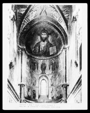 Apsisprogramm mit Pantokrator, Maria orans, Erzengeln etc.