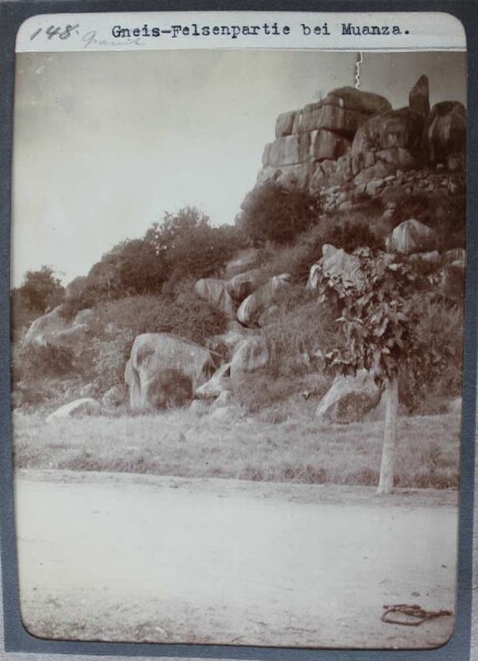 Partie de rocher en granit près de Muanza