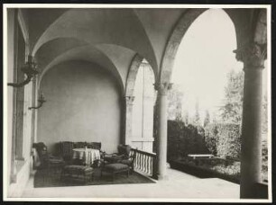 Wohnhaus Kuno Kocherthaler, Madrid: Gartenseite, Loggia