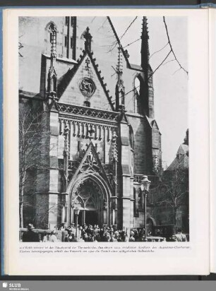 Reich verziert ist das Hauptportal der Thomaskirche