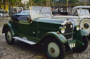 Schnauferltreffen, Ehrenhof des Schlosses Charlottenburg.