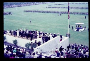 Maifeld/Parade 27.5.65.