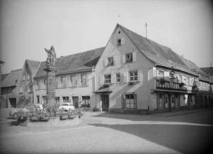 Ziehbrunnen mit betender Richardis