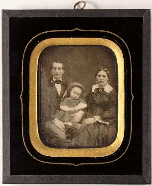 Unbekannte Familie