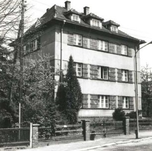 Colditz, Am Ring 27. Wohnhaus (um 1930). Straßenansicht