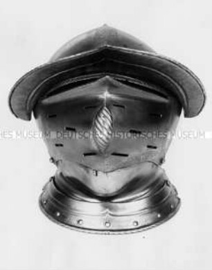 Geschlossener Helm