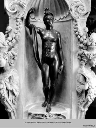 Minerva - Perseus, Det. d. Sockels: Minerva