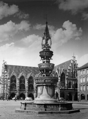 Brunnen : Brunnen. Blei (1408). Braunschweig, Altstadtmarkt