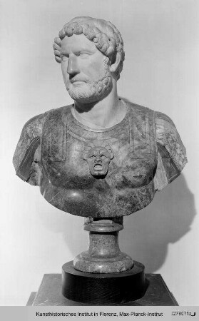 Büste Kaiser Hadrians