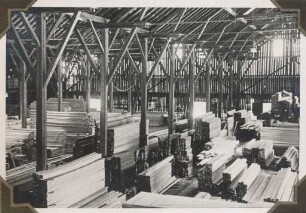 Fa. H. Fuchs Söhne, Holzhandlung im Rheinhafen. Holzlagerhalle