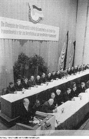 Dresden. Staatliche Kunstsammlungen Dresden, Grünes Gewölbe, Rüstkammer und Skulpturensammlung. Beutekunst kehrt aus der Sowjetunion zurück, 1958