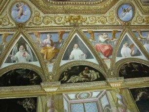 Neapel - Kirchenschmuck : Innenraum der Kirche Certosa di San Martino. Aufgenommen in Neapel am 24. Juli 2004