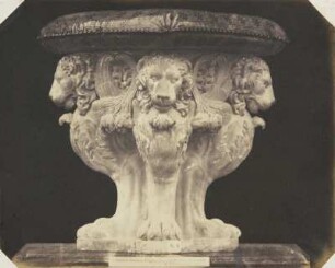 Gartenstuhl von Terracotta, neapolitanische Arbeit, 19. Jahrhundert