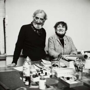 Der Maler Abraham Rattner und seine Frau in seinem Atelier