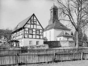Dresden-Klotzsche, Dorfkirche, Alte Kirche : Dresden-Klotzsche. Dorfkirche, Alte Kirche und Wohnhaus, Altklotzsche 61