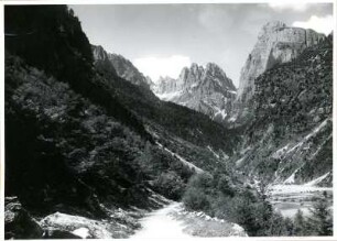 Alpen, Trentino, Brenta, Val delle Seghe mit Croz dell'Altissimi und Castel Alto dei Massodi