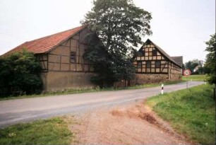 Erbhof mit Wirtschaftsgebäuden