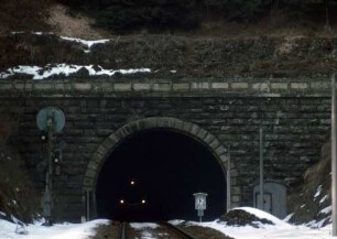 Hochdorfer Tunnel Südportal Einfahrvorsignal Vr2 Lok 211 217