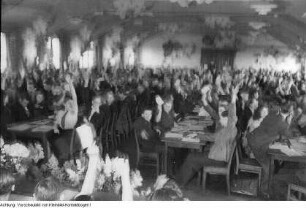 Dresden, Pieschen, Goehlewerk (1947-1962 Sachsenverlag), Riesaer Straße 32. 1. Kreiskonferenz der FDJ - Verkündung der Grundrechte der Jugend, Mai 1946