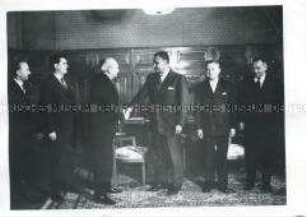 Heinrich Rau zu Besuch beim ägyptischen Präsidenten Gamal Abdel Nasser in der Vereinigten Arabischen Republik