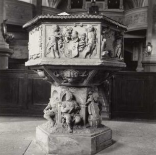 Schwenke, Michael: Taufe. Sandstein, 1594/1602. Altenberg-Lauenstein, Stadtkirche