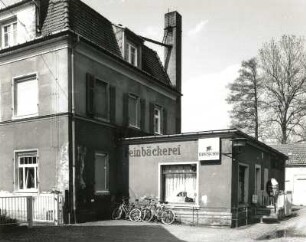 Ottendorf-Okrilla, Mühlstraße 3. Wohnhaus mit Bäckereianbau (um 1925)