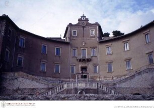 Palazzo Colonna Barberini, Südfassade