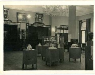 Dorpat. Ausstellung "Etha Richter. Plastiken", um 1930