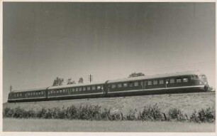 Triebwagen VT 12 der Deutschen Bundesbahn