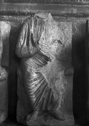 Die Figuren von den Wessobrunner Chorschranken — Elf Apostelfiguren — Apostel, ohne Kopf