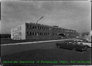 Außenansicht der Schule für Kerntechnik (SKT), von Südosten