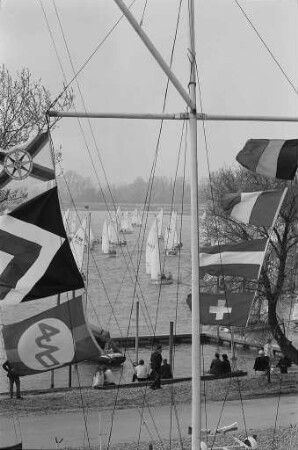 Internationale Segelregatta des Ruderclubs Rastatt auf dem Goldkanal bei Illingen an Ostern 1971