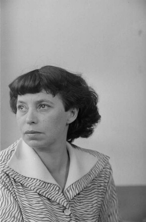 Künstlerin Elisabeth Holz-Averdung : Porträt von Elisabeth Holz-Averdung
