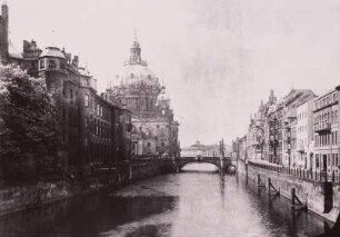 Berlin, Spree : Berlin. Spree mit Kaiser-Wilhelm-Brücke. Blick nach Nordwesten gegen Schloß. Dom und Burgstraße