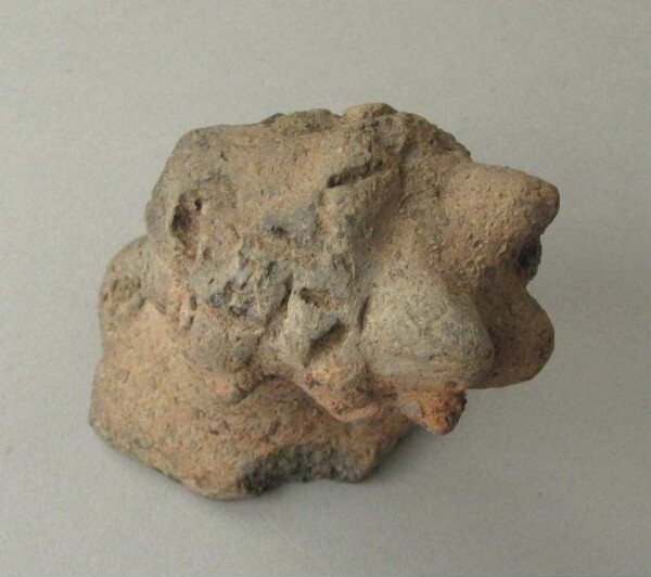 Figurine en argile (fragment)