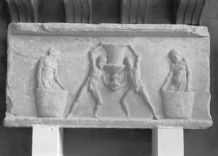 Basis — Satyrn beim keltern