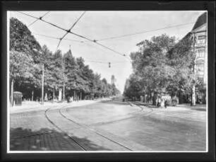 Blick entlang der Otto-Suhr-Allee