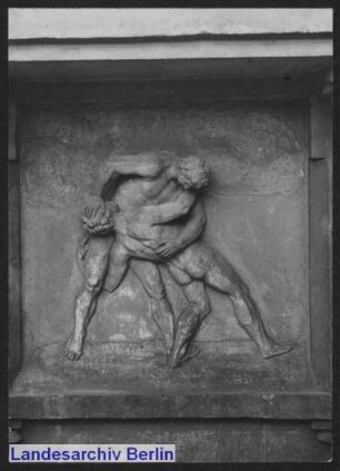 [Metopen am Brandenburger Tor]
