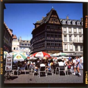 Straßencafe am Münsterplatz