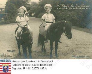 Wilhelm Kronprinz v. Preußen (1906-1940) / Porträt mit Bruder Louis Ferdinand Prinz v. Preußen (1907-1997) / in Park auf je einem Pony reitend, Ganzfiguren